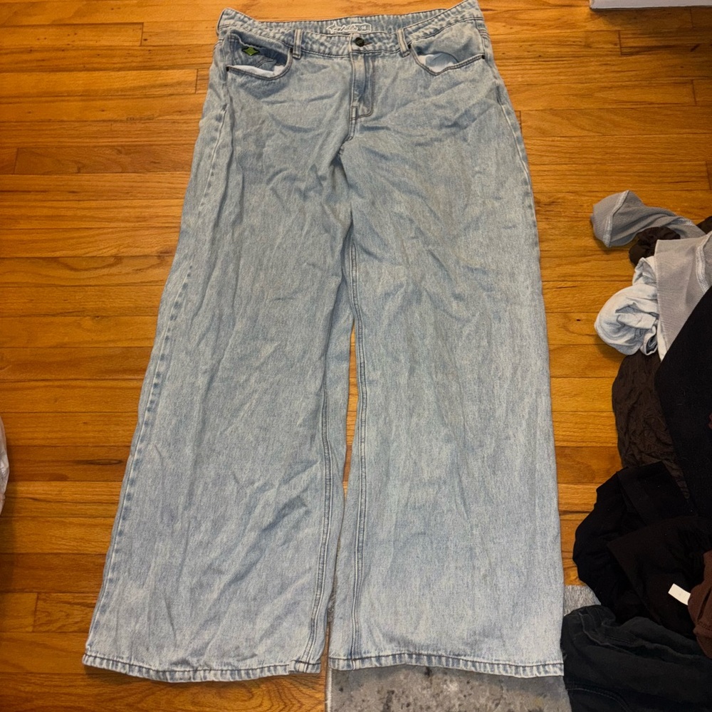 Women's Light Blue Wide-Leg Low Rise Jeans